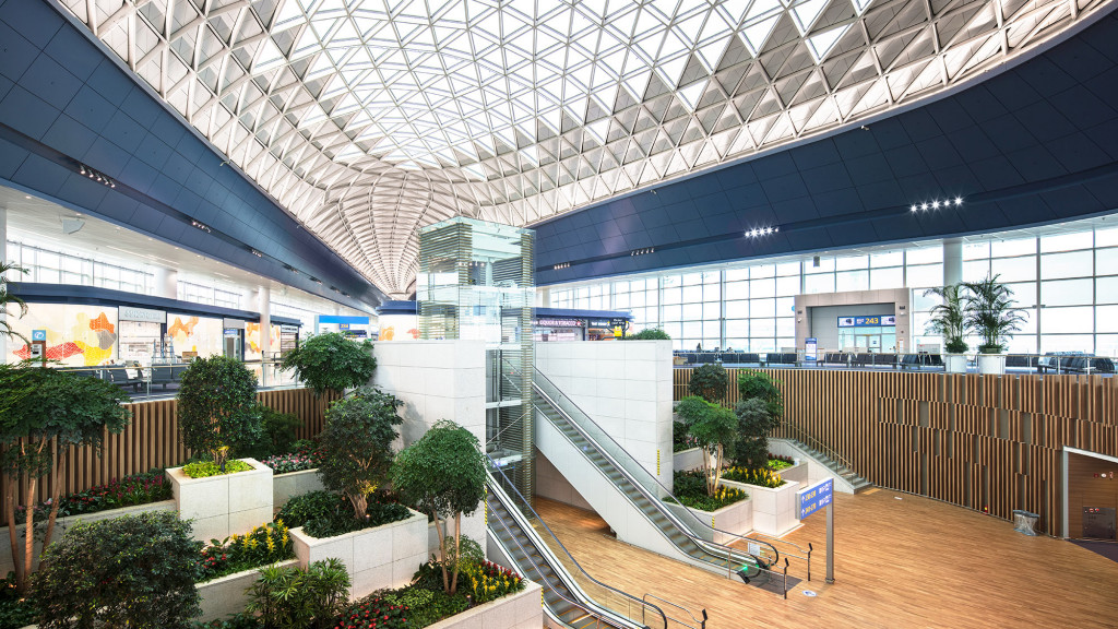 A building with a glass roof.