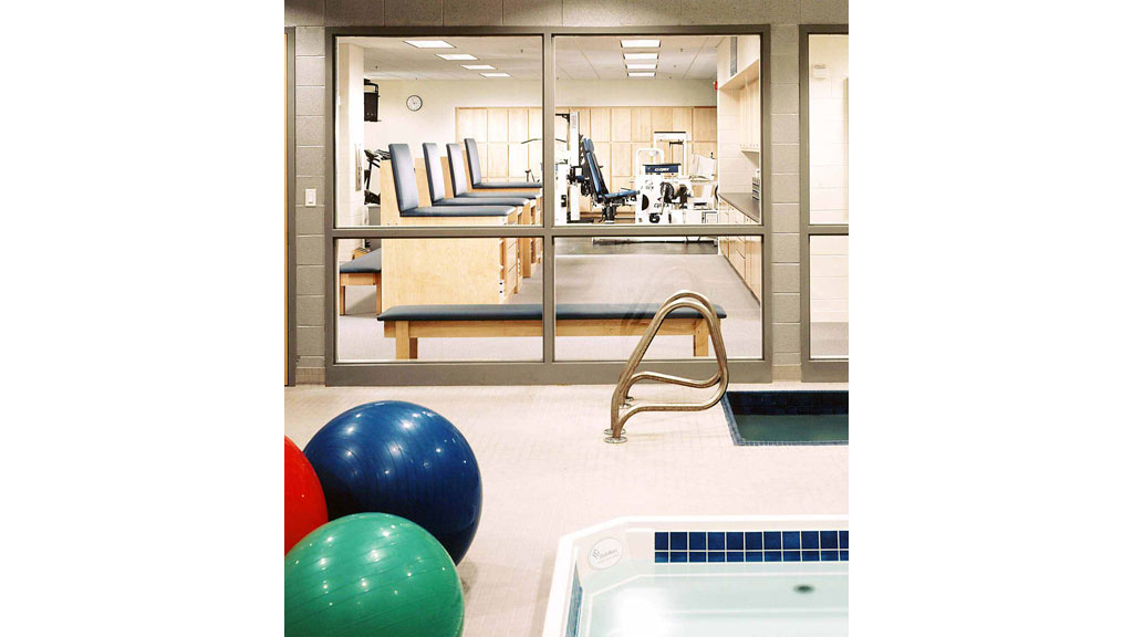 A room with exercise balls.