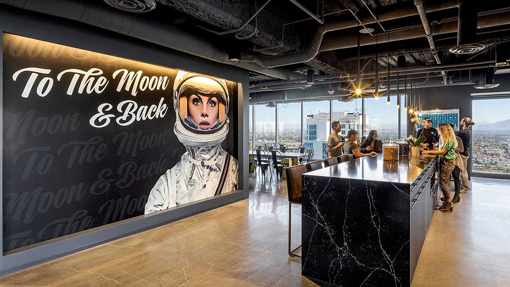 A group of people at a restaurant.