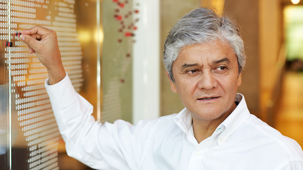 A photo of Carlos Cubillos