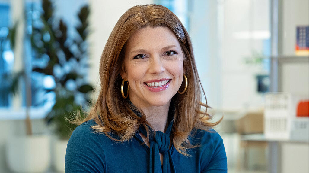 Leslie Taylor headshot