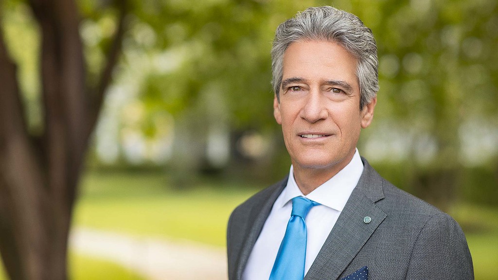 A man in a suit and tie.