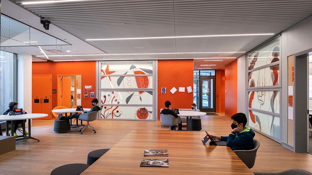 Dwight Englewood Middle School Collaboration Space