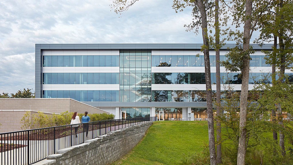 Financial services provider campus building