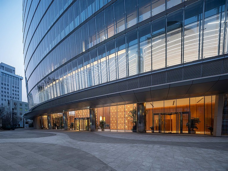 Harbin Bank International Plaza street level exterior