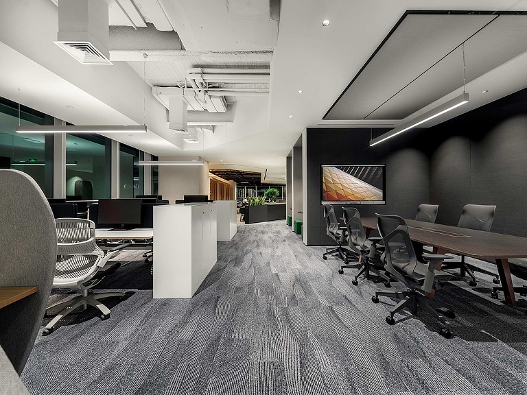 CBRE Beijing office desks and meeting area
