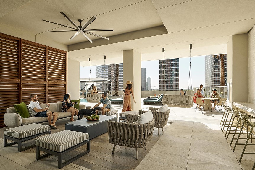 Aspire Post Oak luxury apartment rooftop lounge