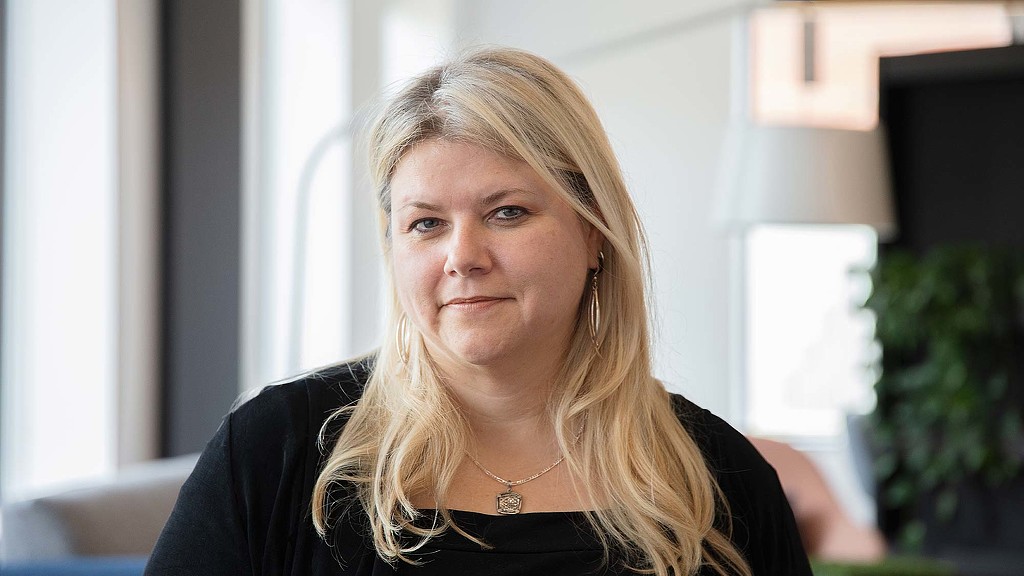 Wendy Doele headshot