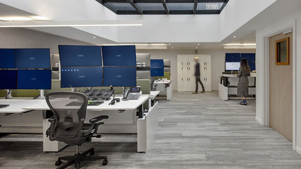 Confidential Paris client office work stations.