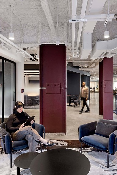 Lounge space in the JLL workspace