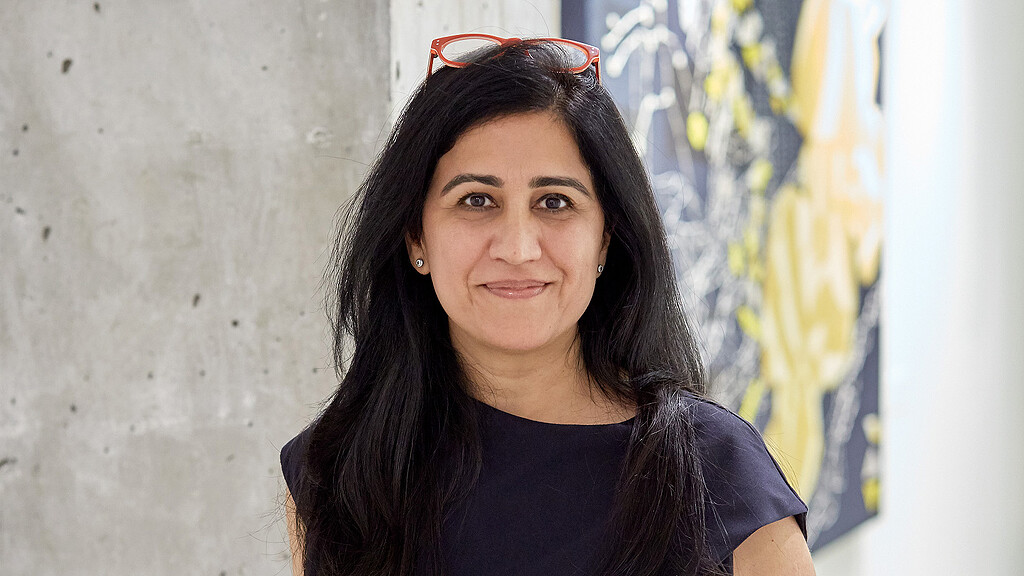 Sumita Arora headshot