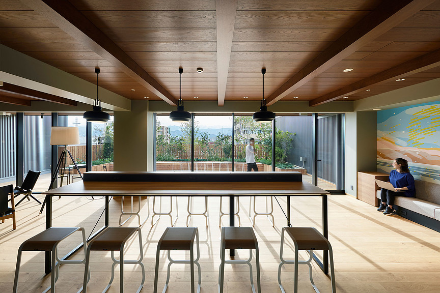 The Peak Sapporo open workplace with view of terrace