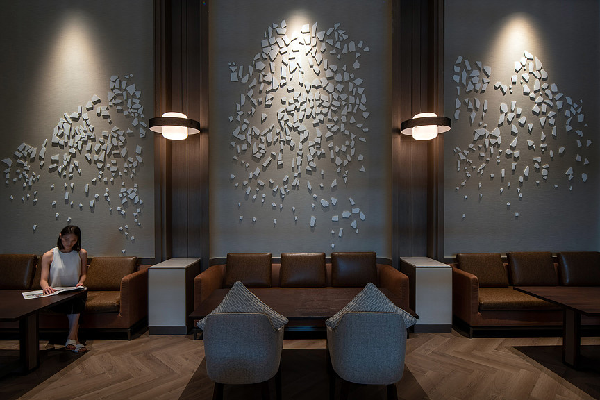 Wenzhou Marriott hotel lounge with wall art
