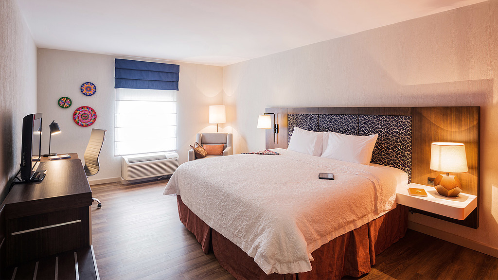 Hampton Inn Alajuela bedroom