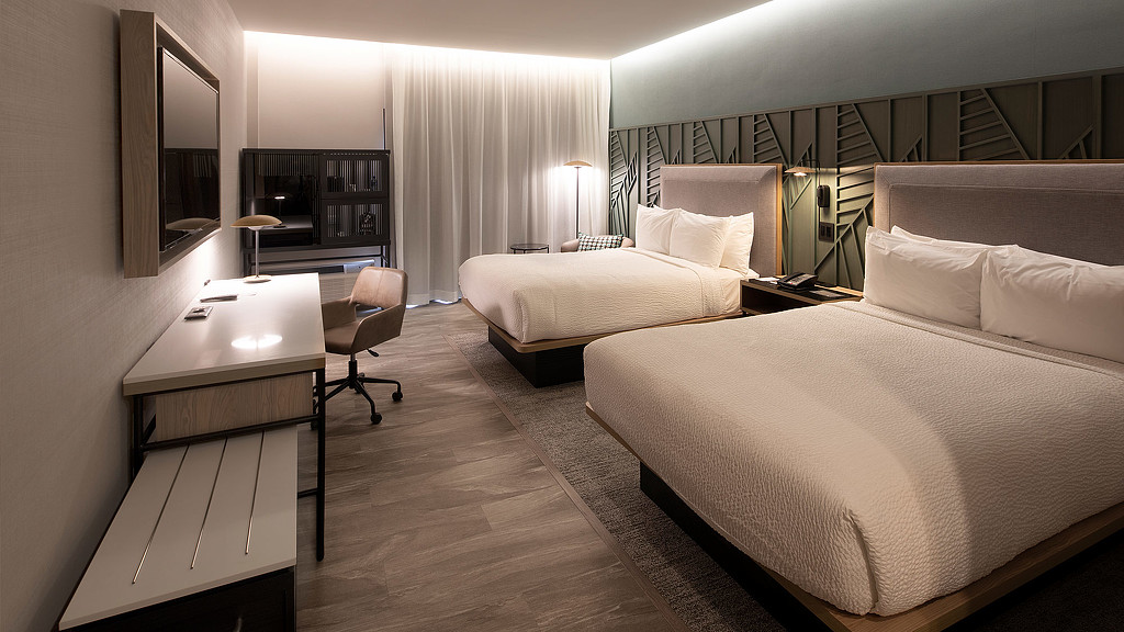 Marriott Courtyard Santo Domingo room at night