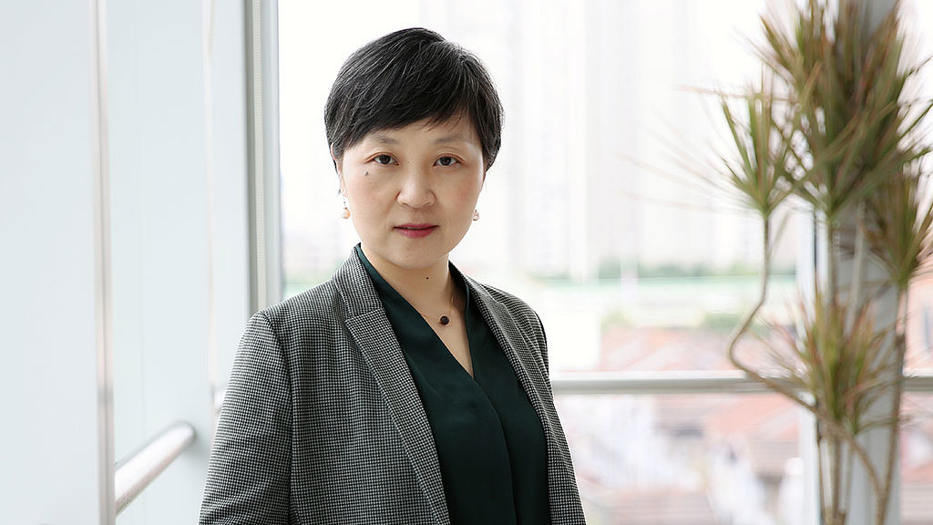 Susie Zhang headshot