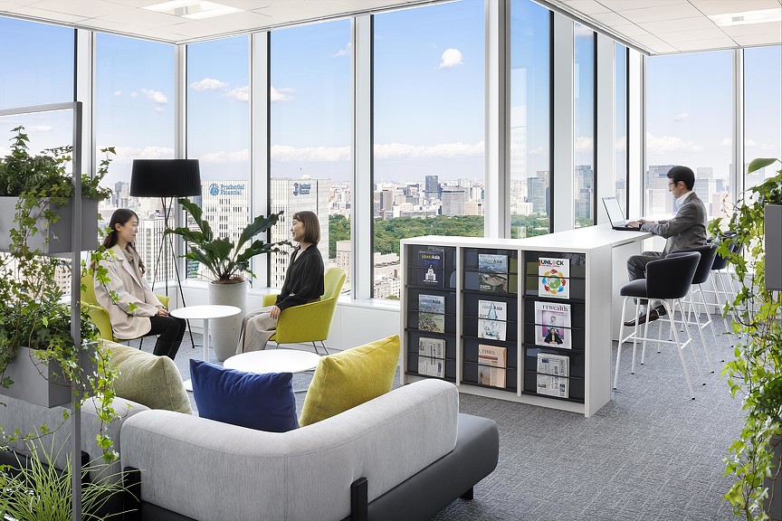 Freshfields Bruckhaus Deringer Tokyo open workspace with view