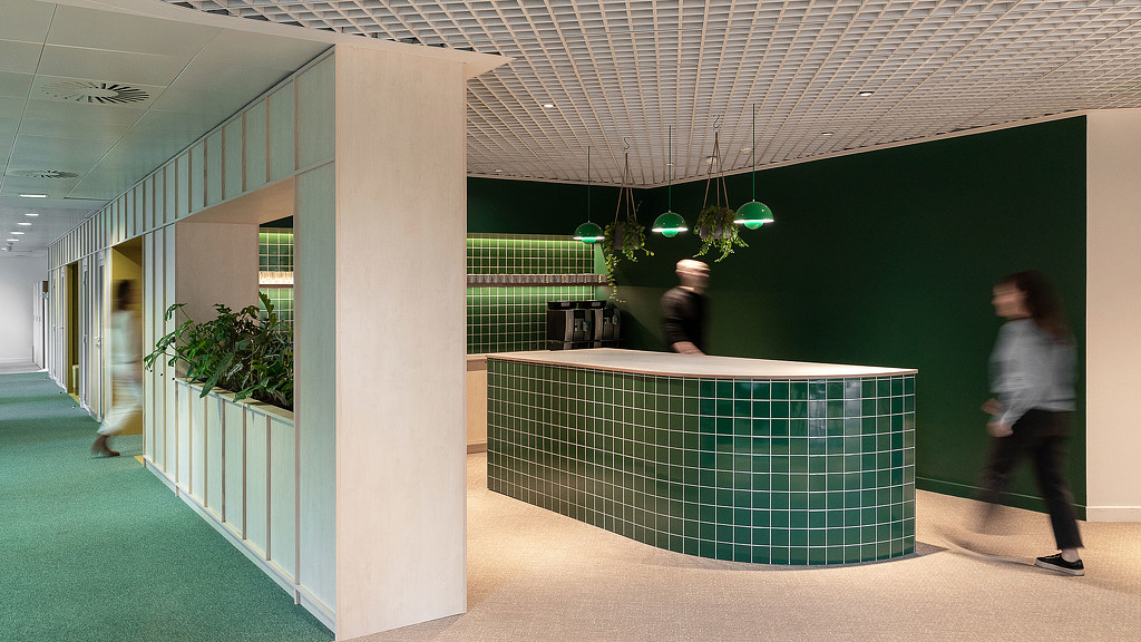 Korn Ferry Paris office cafe