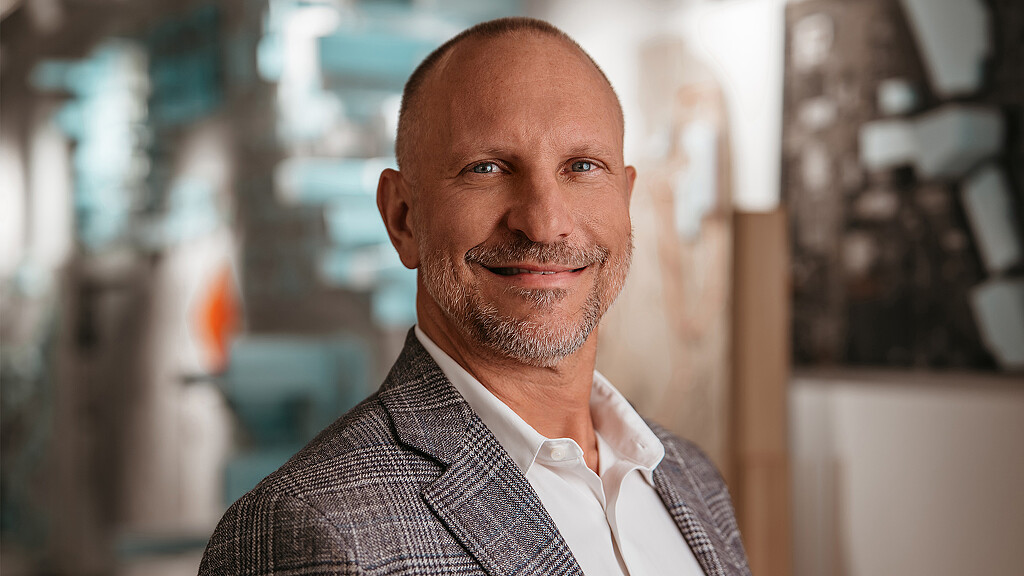 Kevin Heinly headshot