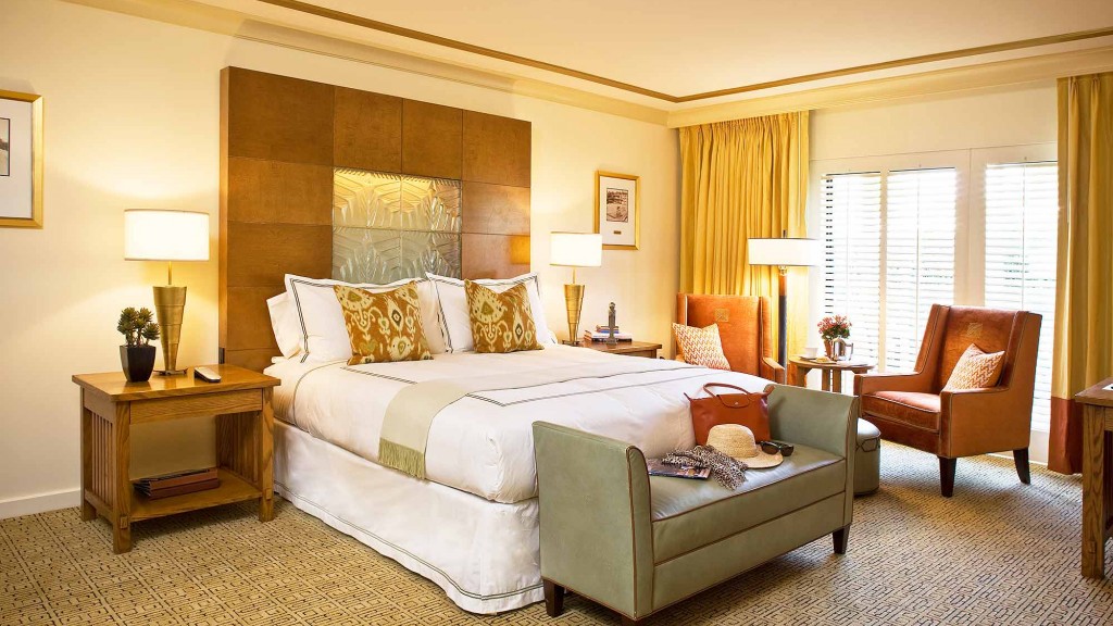 A large bedroom with a large bed.