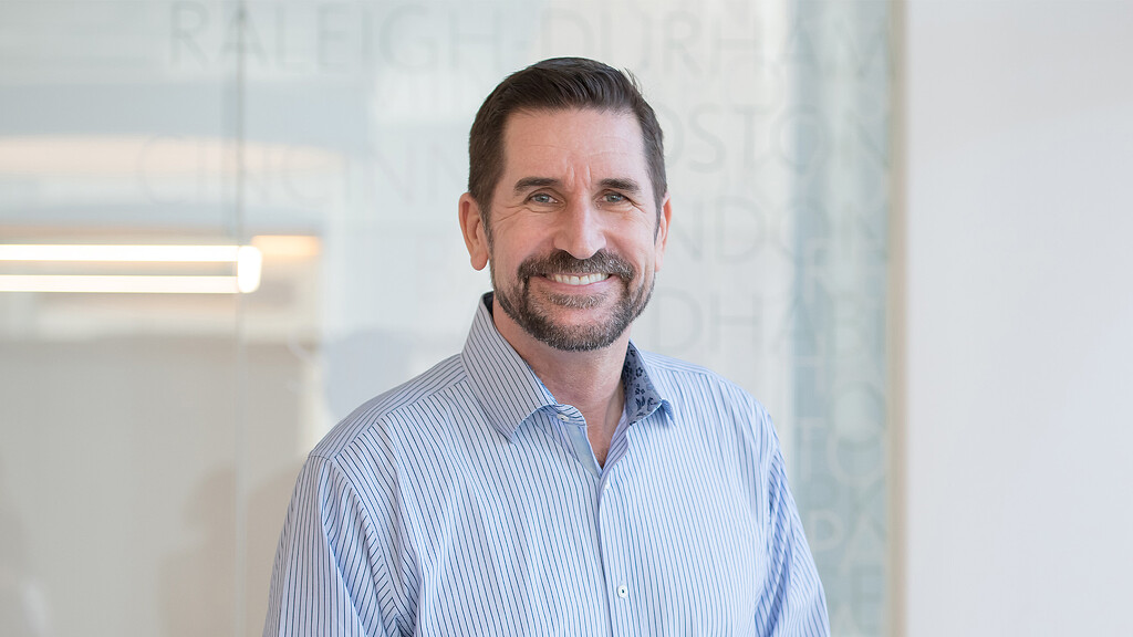 David Loyola headshot