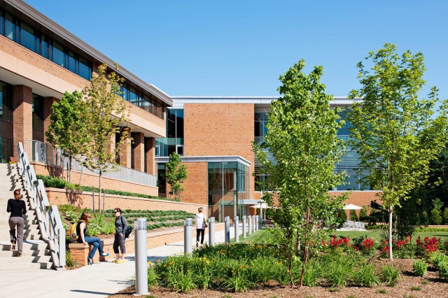 Greenfield Community College (gcc) 