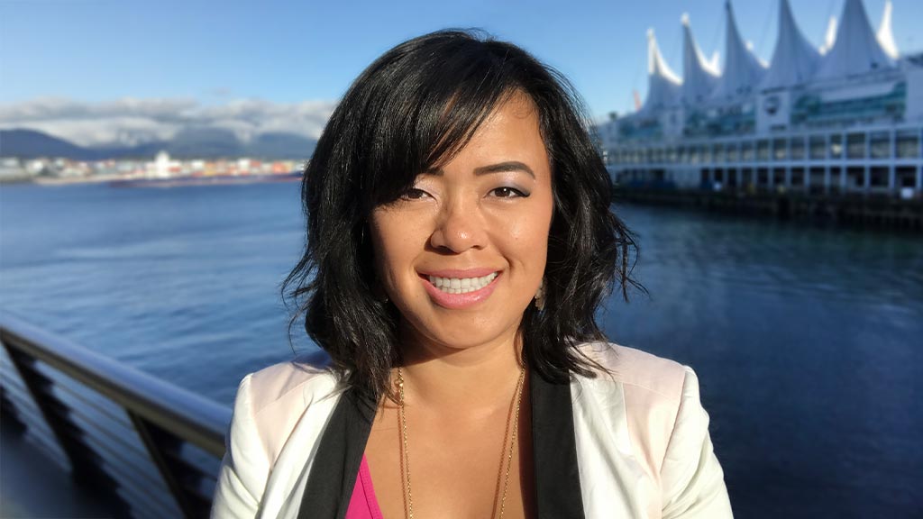Christina Chow headshot
