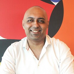 Shravan Bendapudi headshot