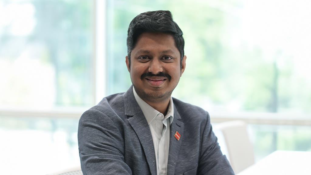 Vignesh Kaushik headshot