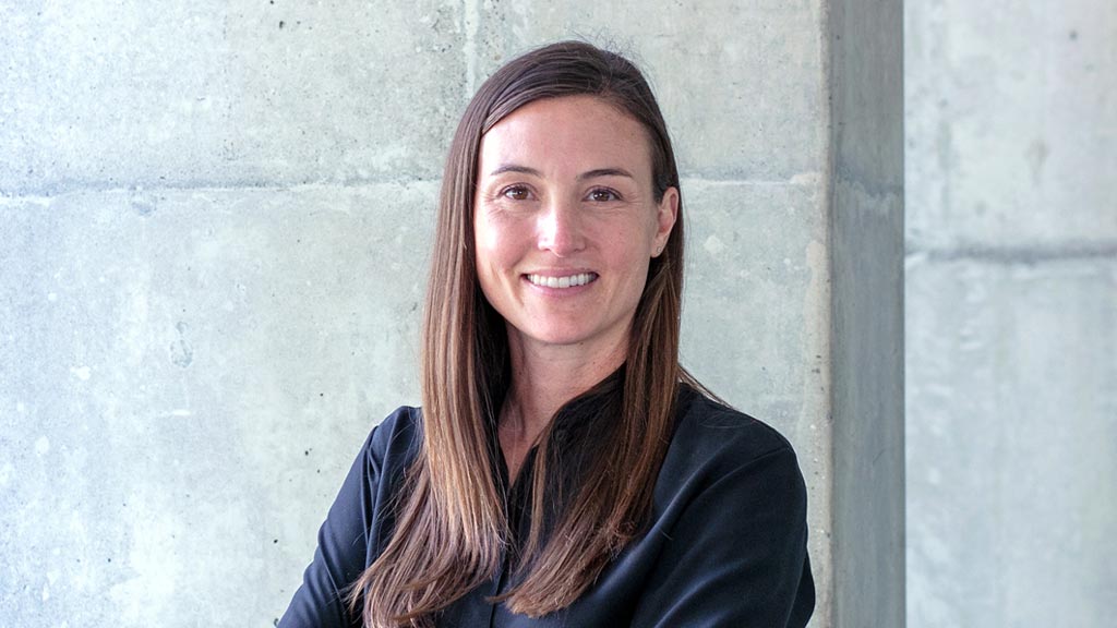 Jennifer Hamilton headshot
