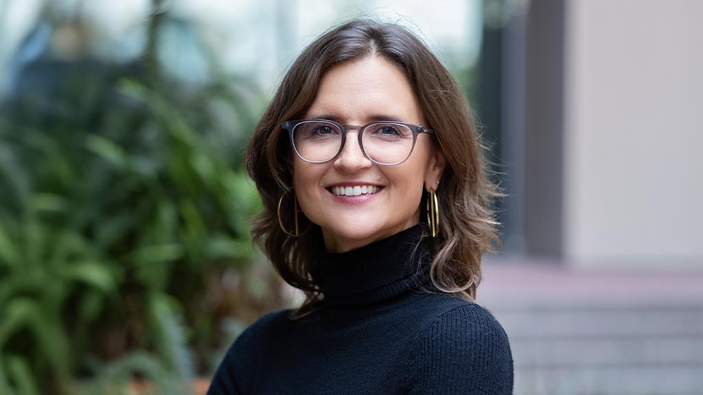Amy Campbell headshot