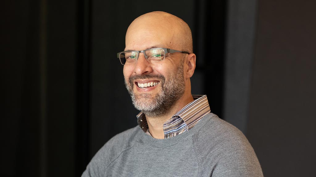 Gabe Hanson headshot