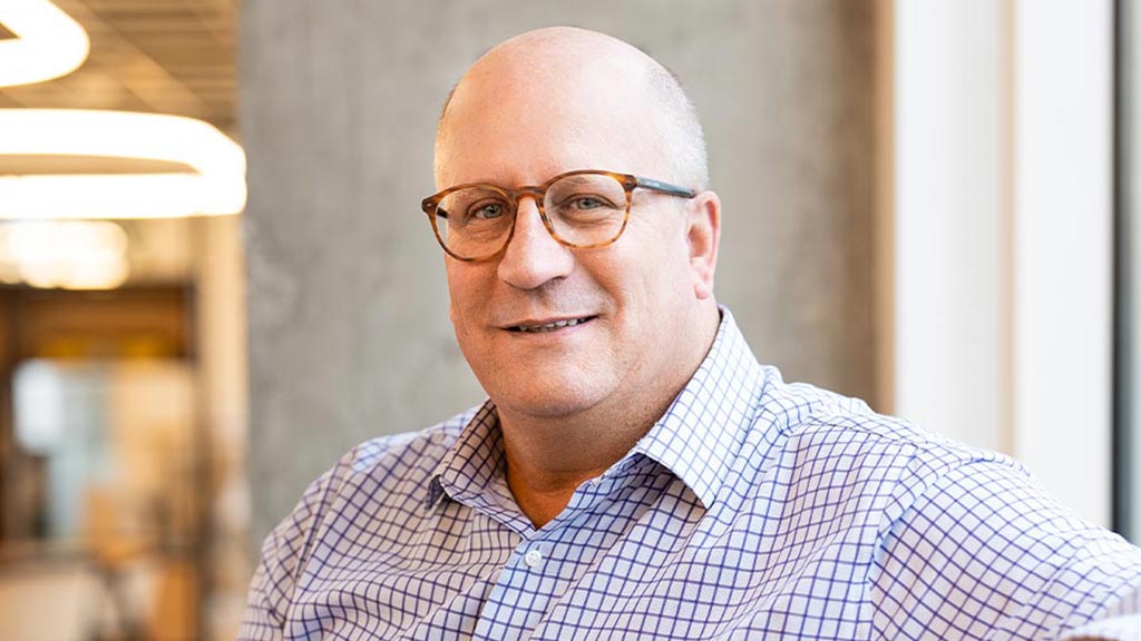 Robert Fischel headshot