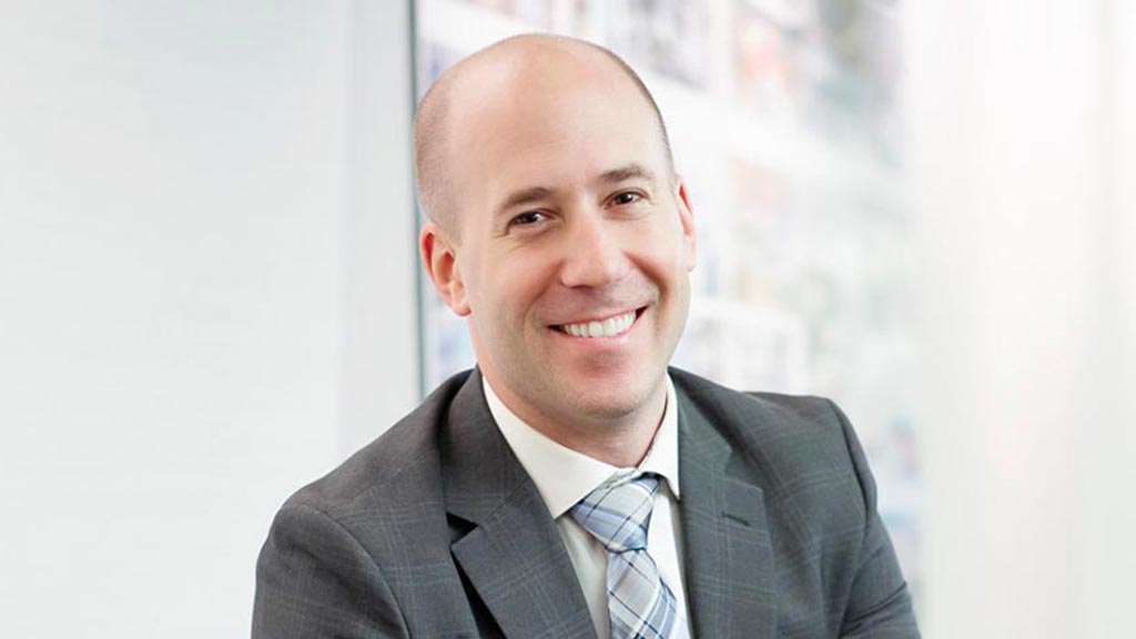 Eric Ginsburg headshot