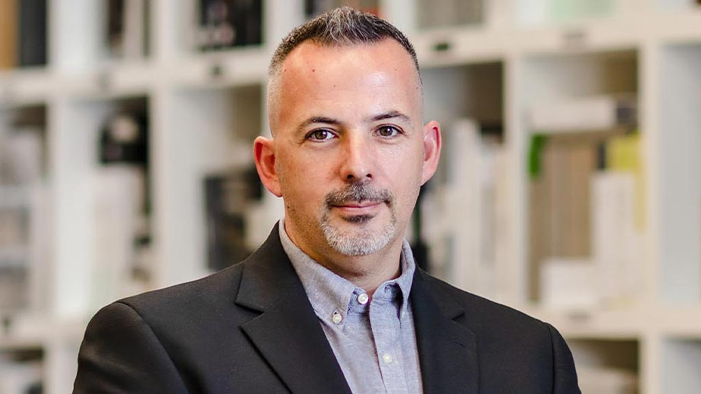 Steven Velegrinis headshot