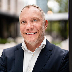 Shelby Morris headshot