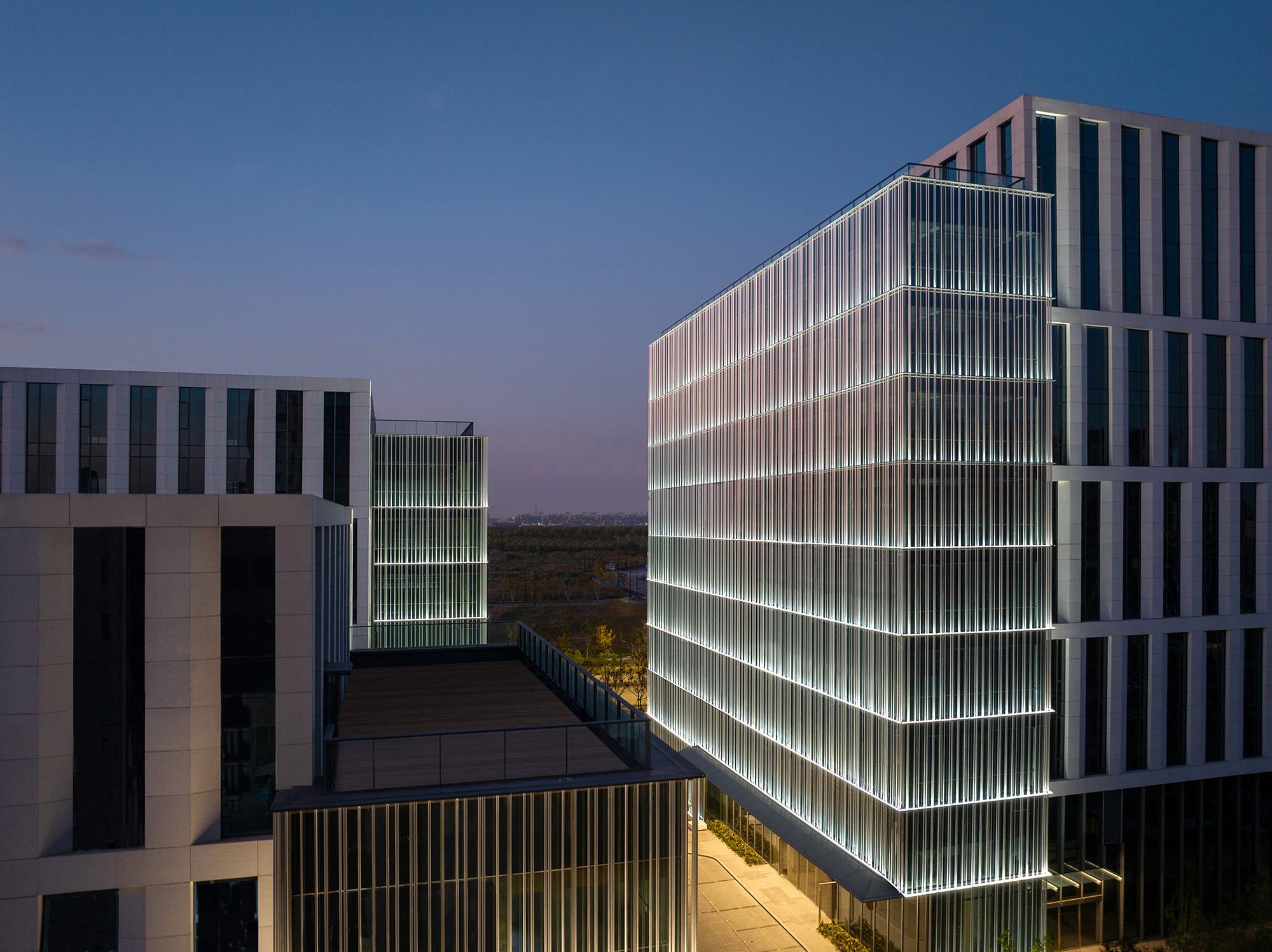 A building with glass walls.