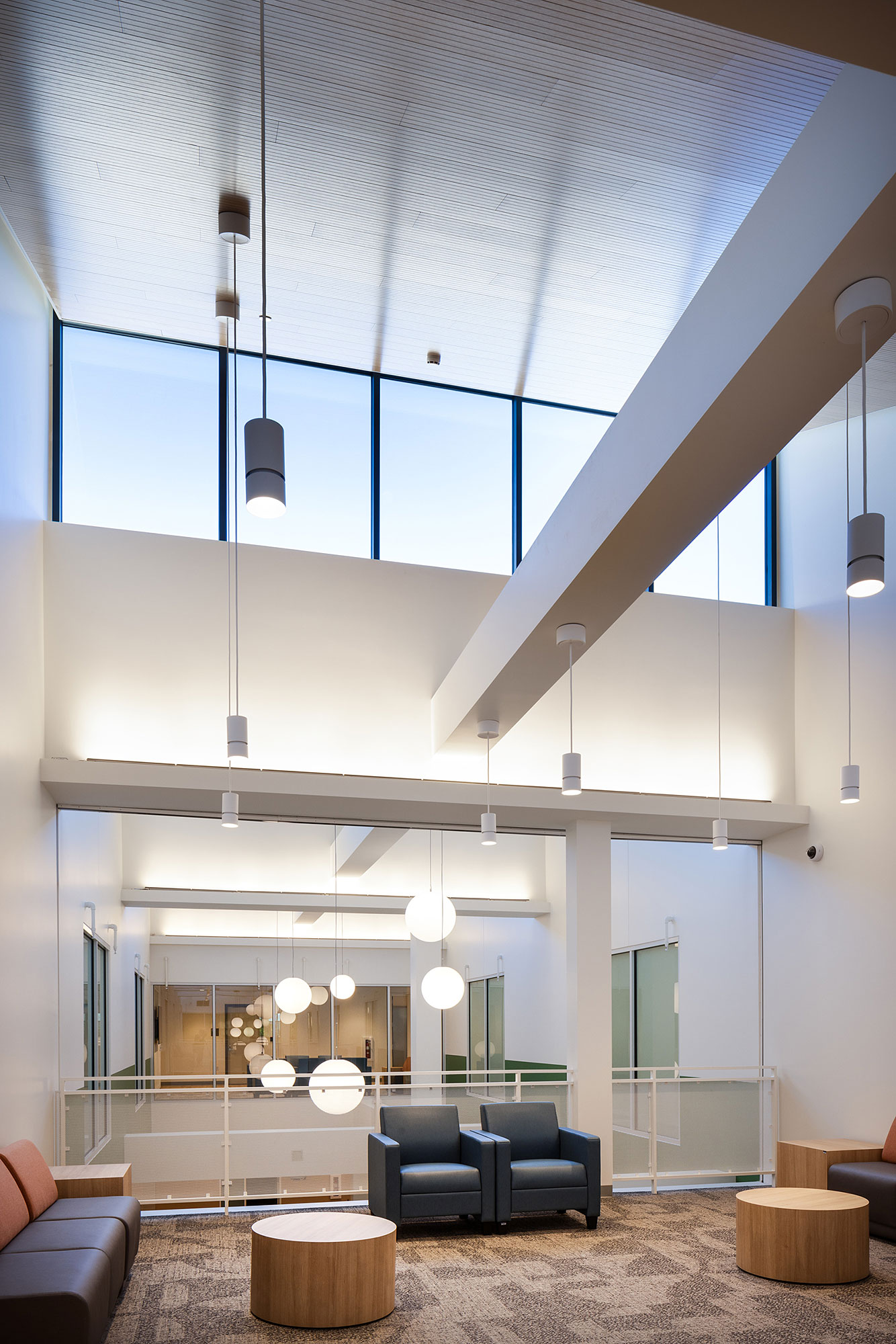 A room with a glass ceiling and a large glass ceiling.