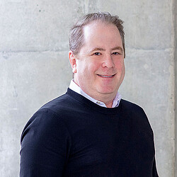 Bruce Kinnan headshot