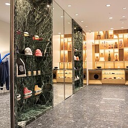 A store front with glass doors.