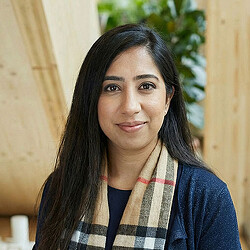 Priya Parmar headshot