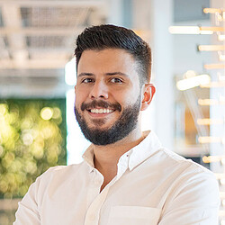 Mauricio Naranjo headshot