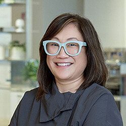 Lisa Huang headshot