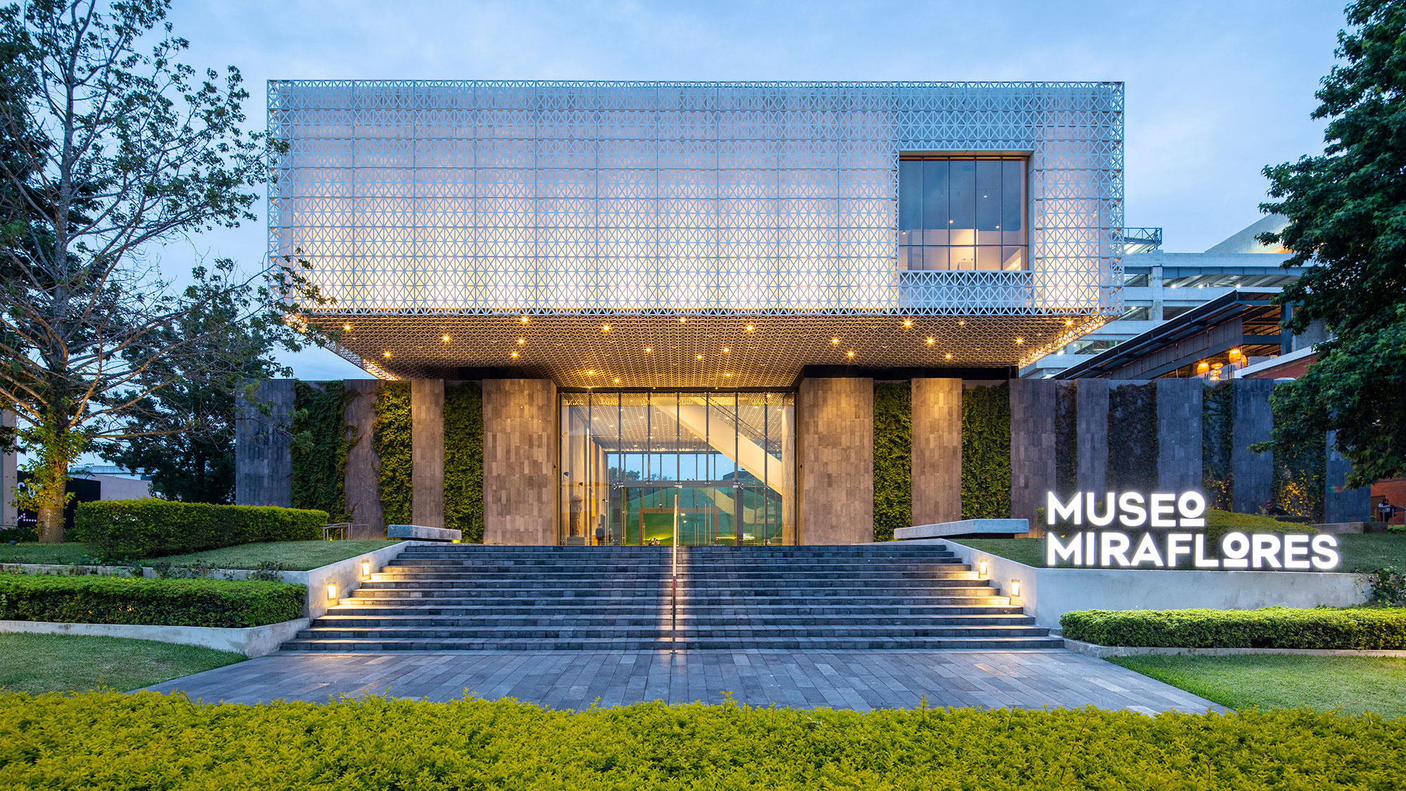 A building with a glass front.