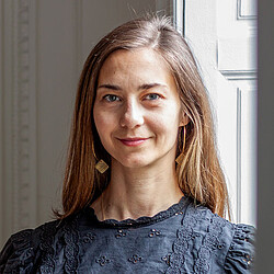 Lena Knarr headshot