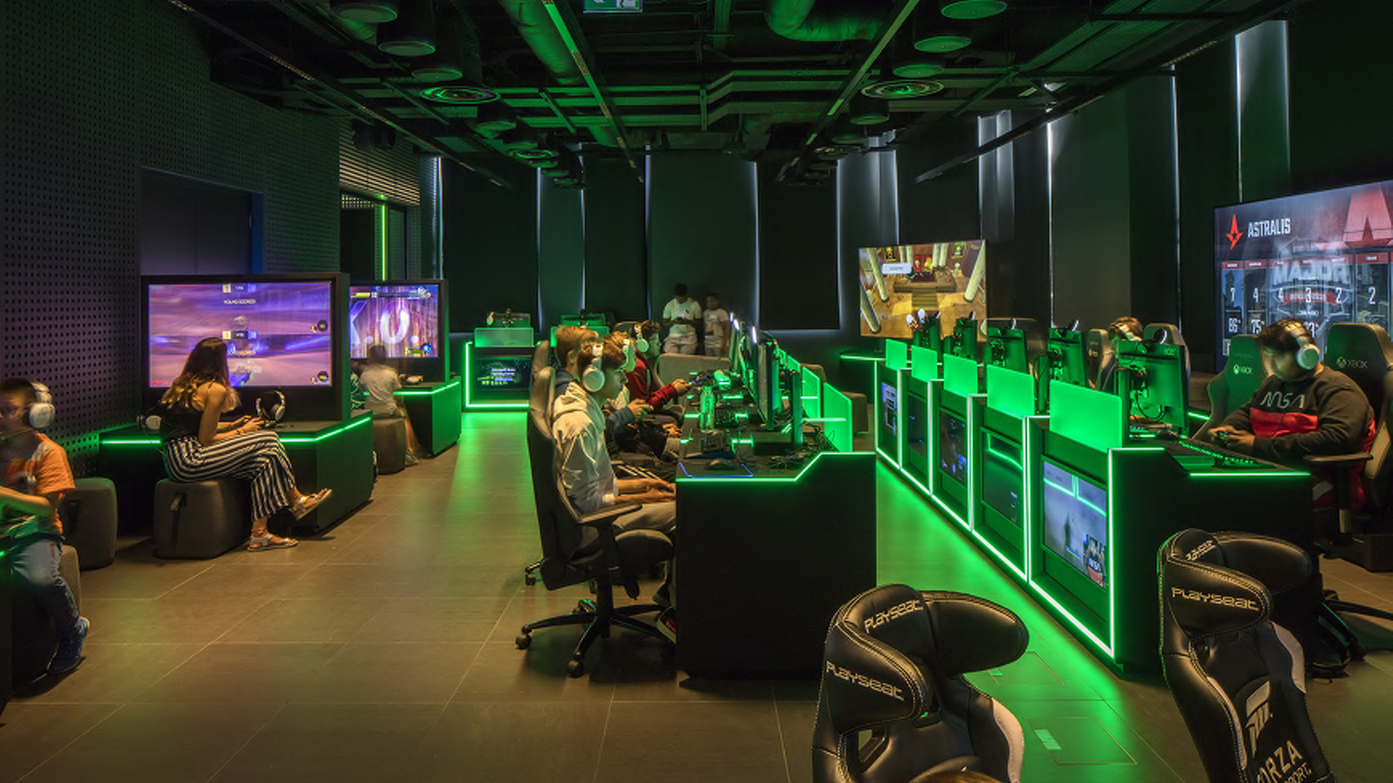 Gamers can play games and compete in e-tournaments in the Gaming Lounge