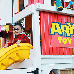 A person in a red shirt.