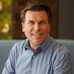 Patrick Magness headshot