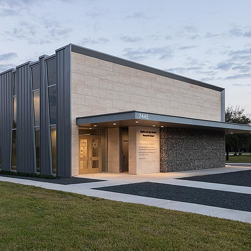 A building with glass doors.