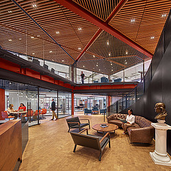 Oxford Finance reception and meeting rooms